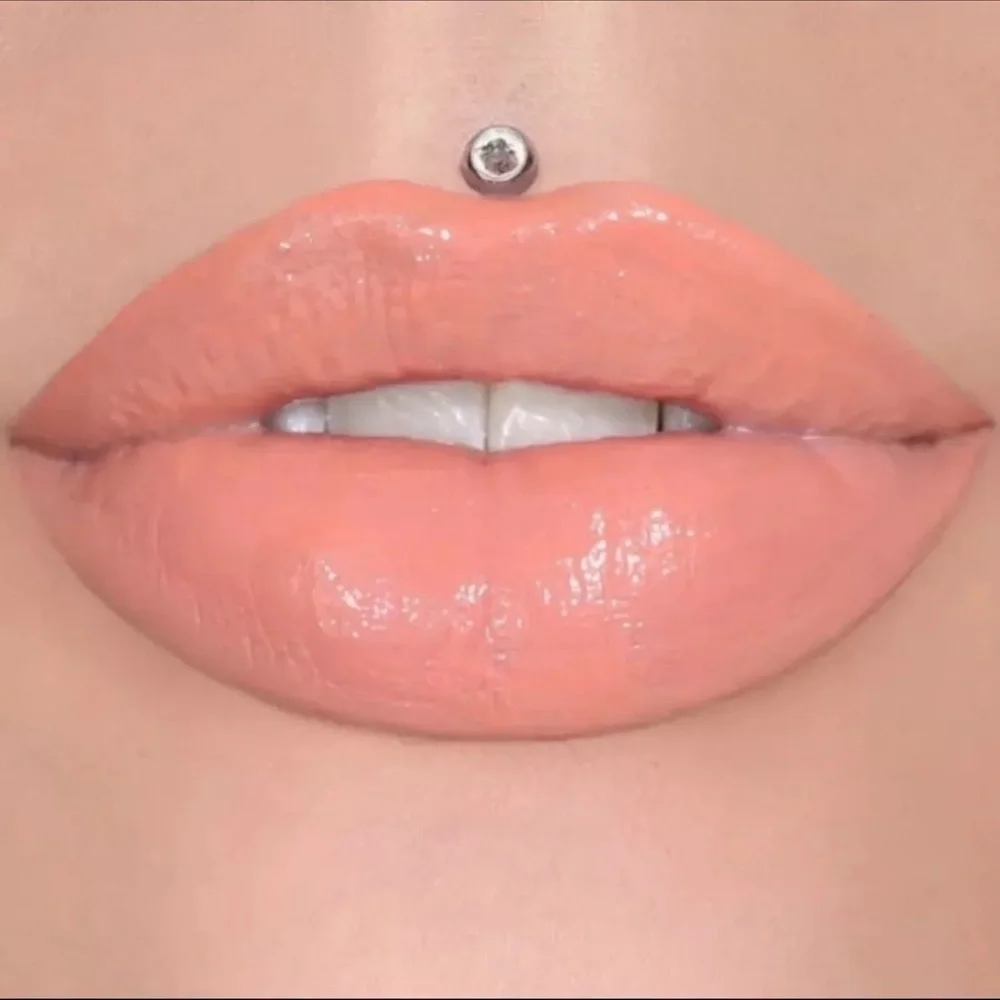 Jeffree Star Lip Gloss Entwined Coral Supreme Gloss NEW